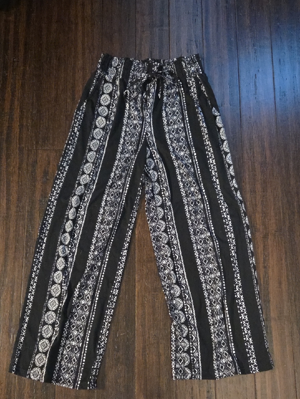 Joe Benbasset Black and White Striped Printed Wide-Leg Pants